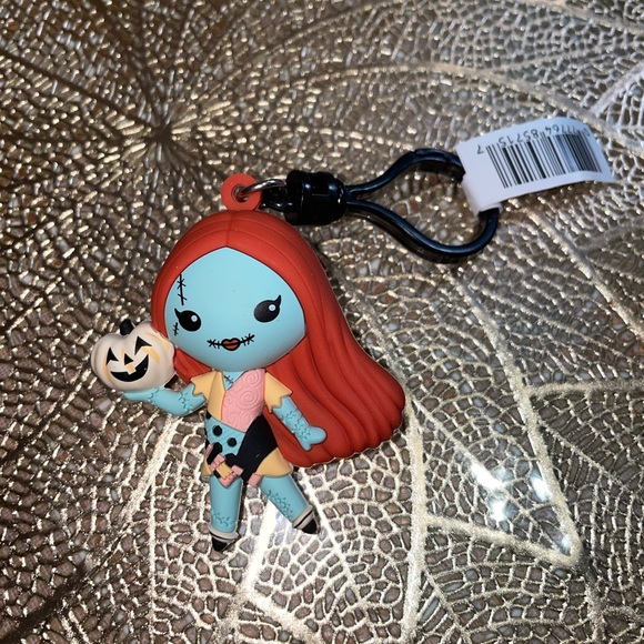 Disney Sally Mini Halloween Surprise Figural Bag
Clip Series 1 - Picture 1 of 7